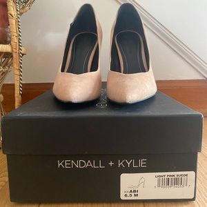 Kendal + Kylie pumps